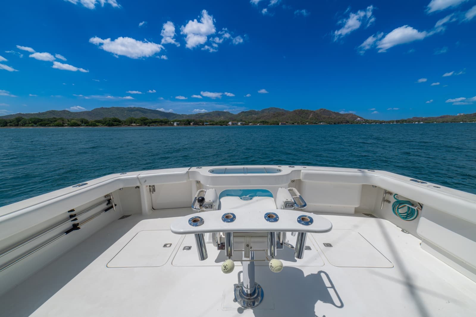 2005 Viking 61 Convertible - Photo 53
