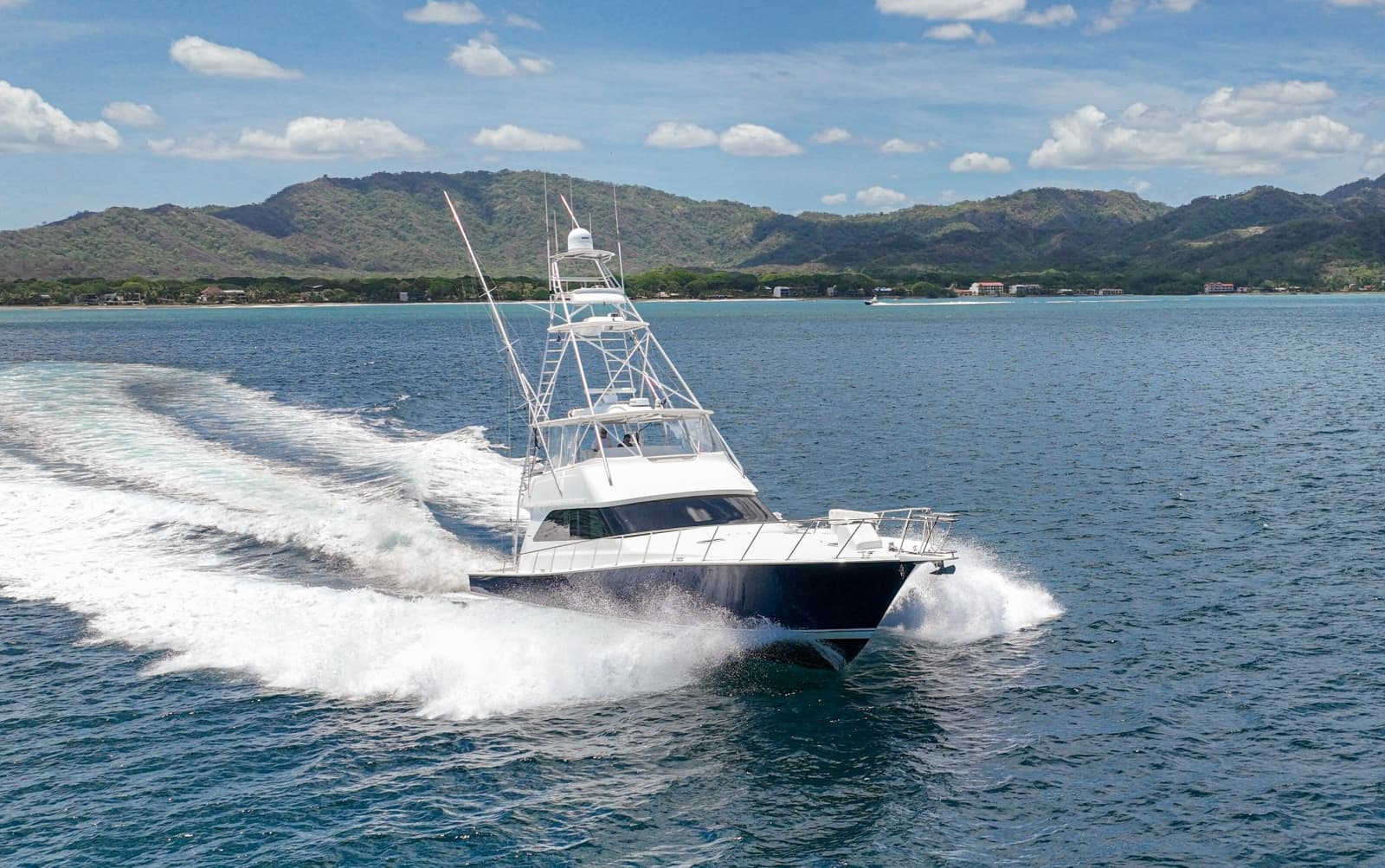 2005 Viking 61 Convertible - Photo 91