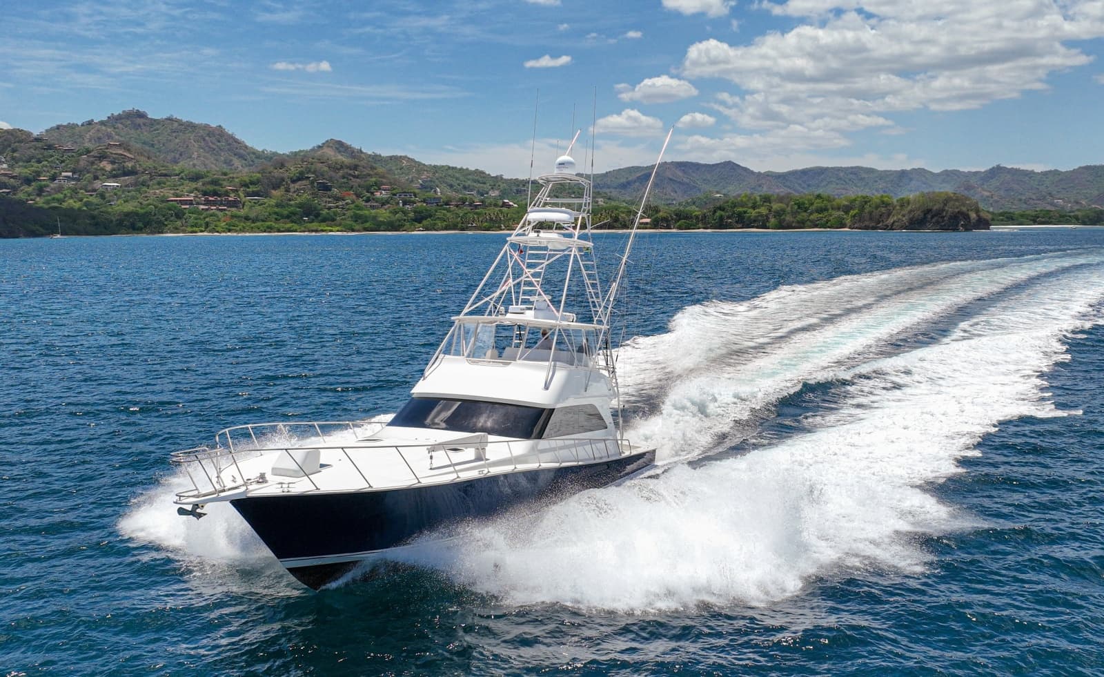 2005 Viking 61 Convertible - Photo 93