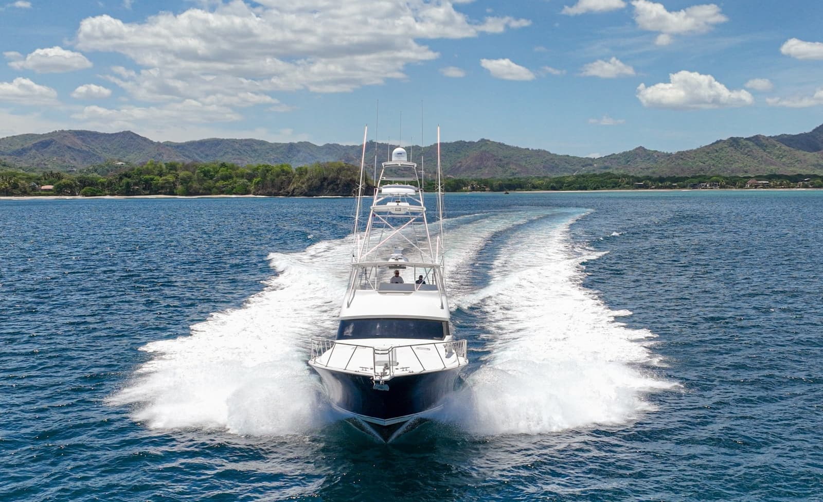 2005 Viking 61 Convertible - Photo 92