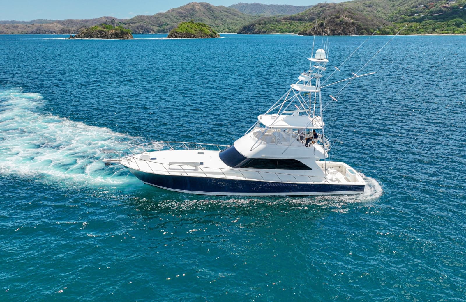2005 Viking 61 Convertible - Photo 87