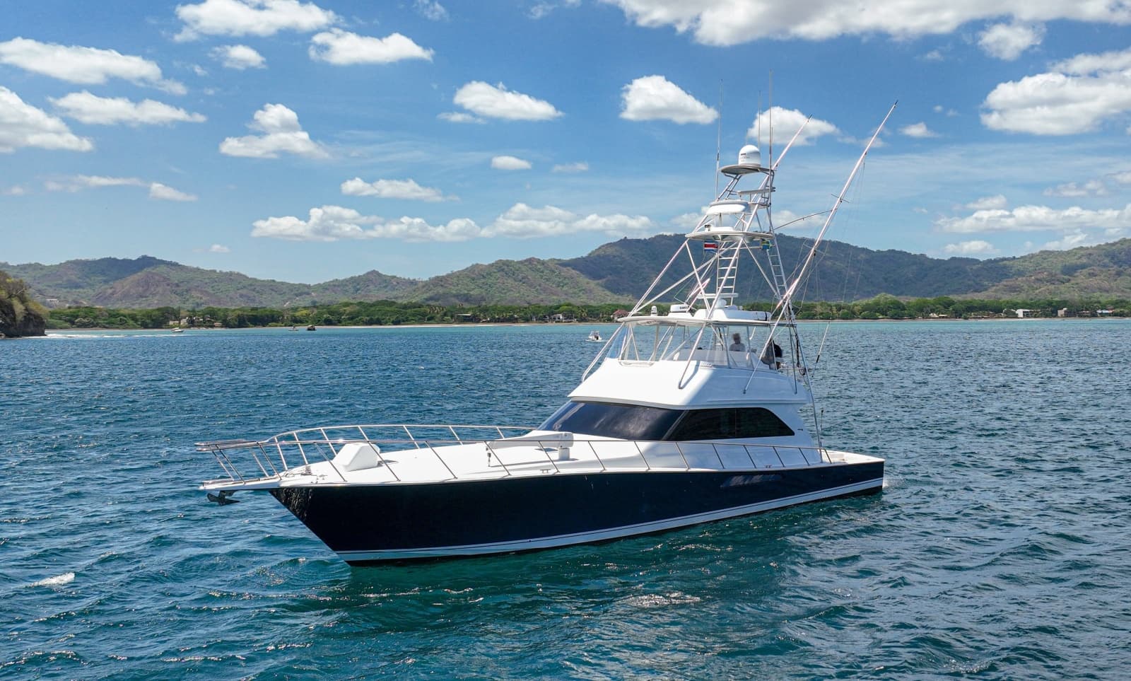 2005 Viking 61 Convertible - Photo 83