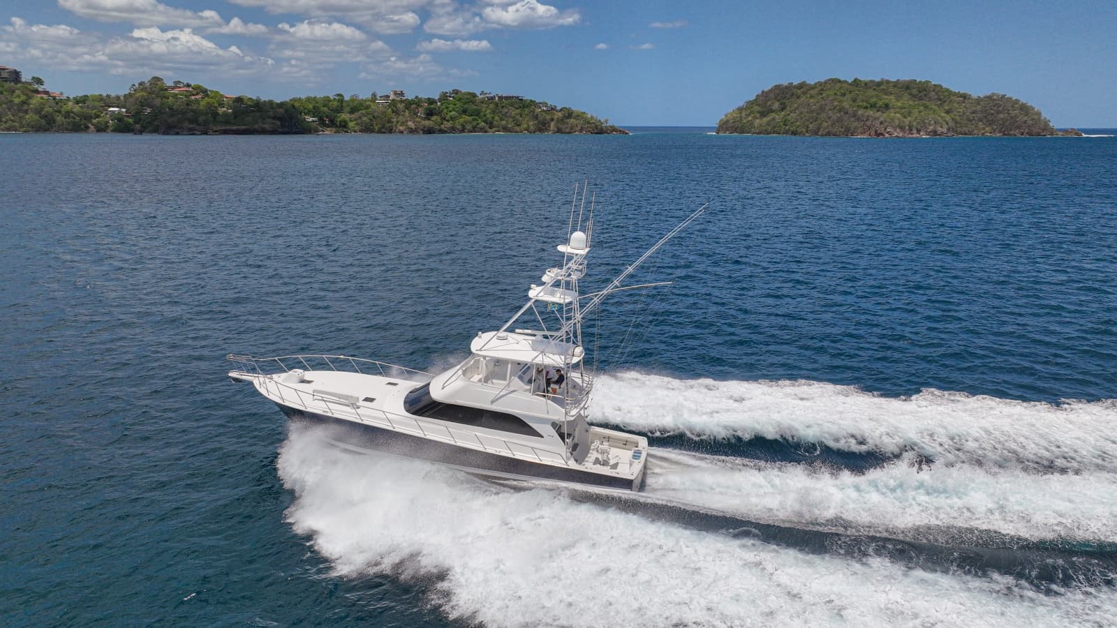 2005 Viking 61 Convertible - Photo 97