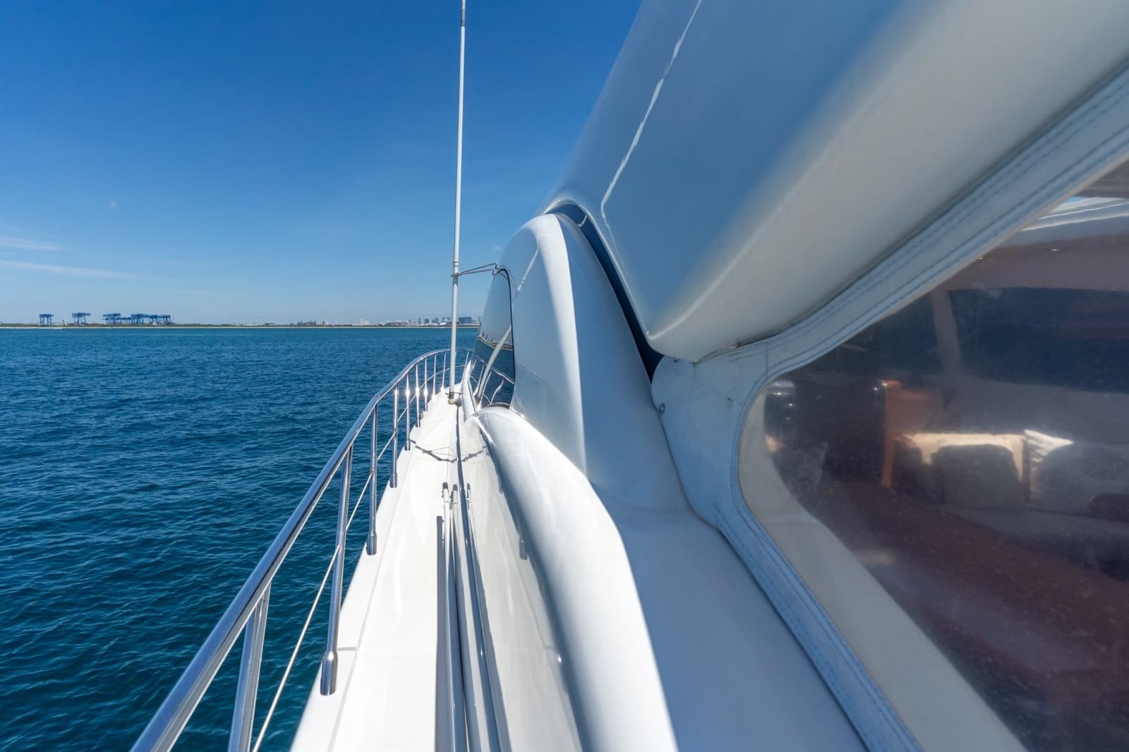 2004 Mangusta 72 - Photo 12
