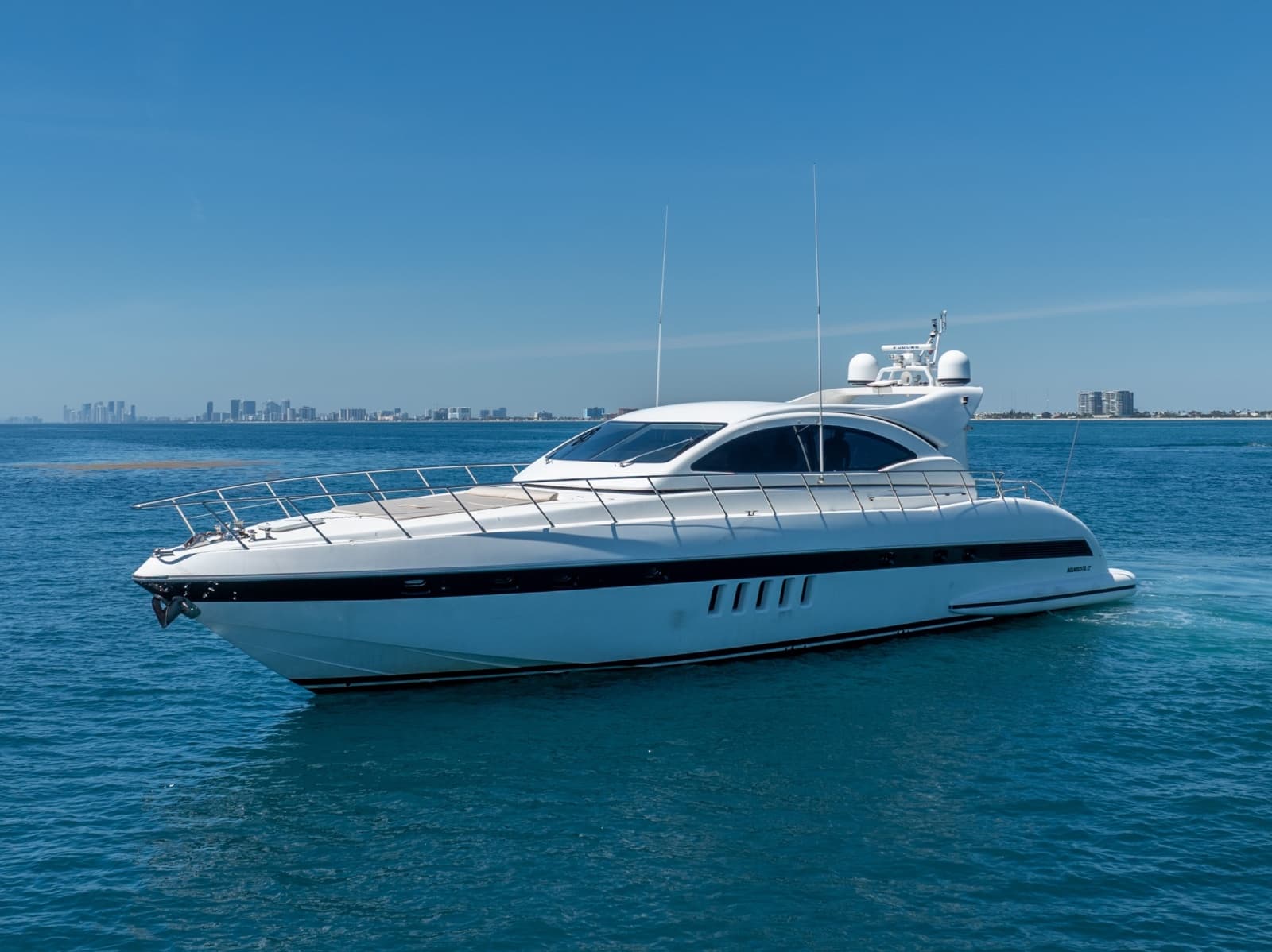 2004 Mangusta 72 - Photo 7