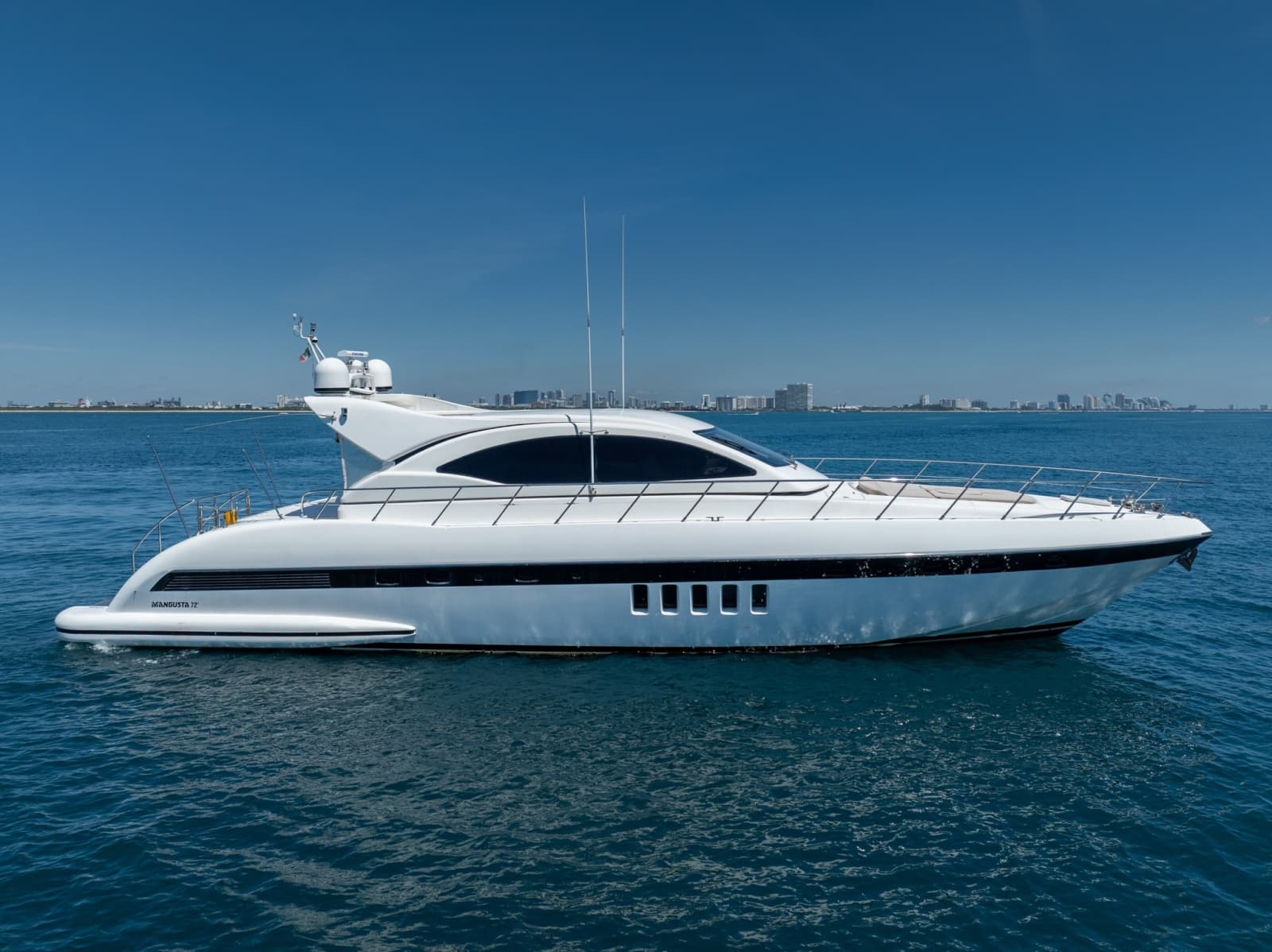 2004 Mangusta 72 - Photo 5