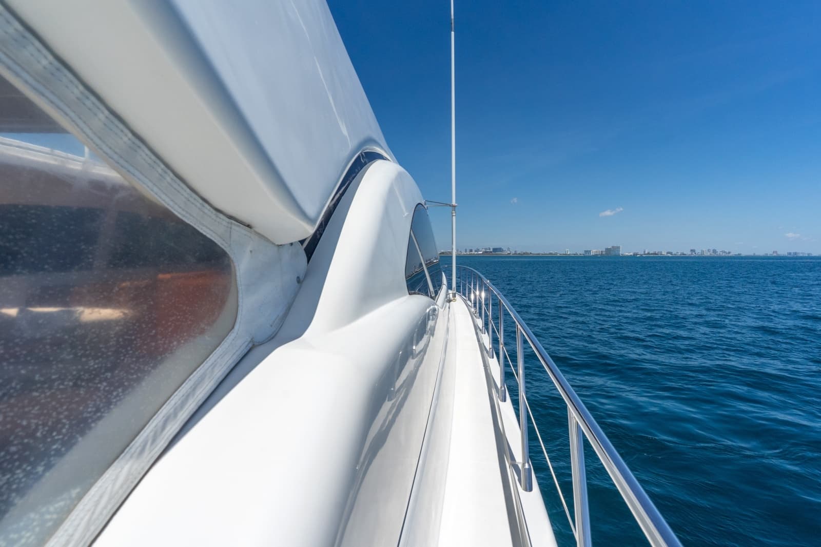 2004 Mangusta 72 - Photo 14