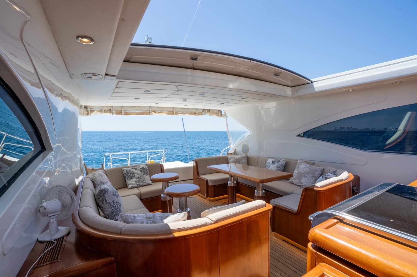 2004 Mangusta 72 - Photo 19