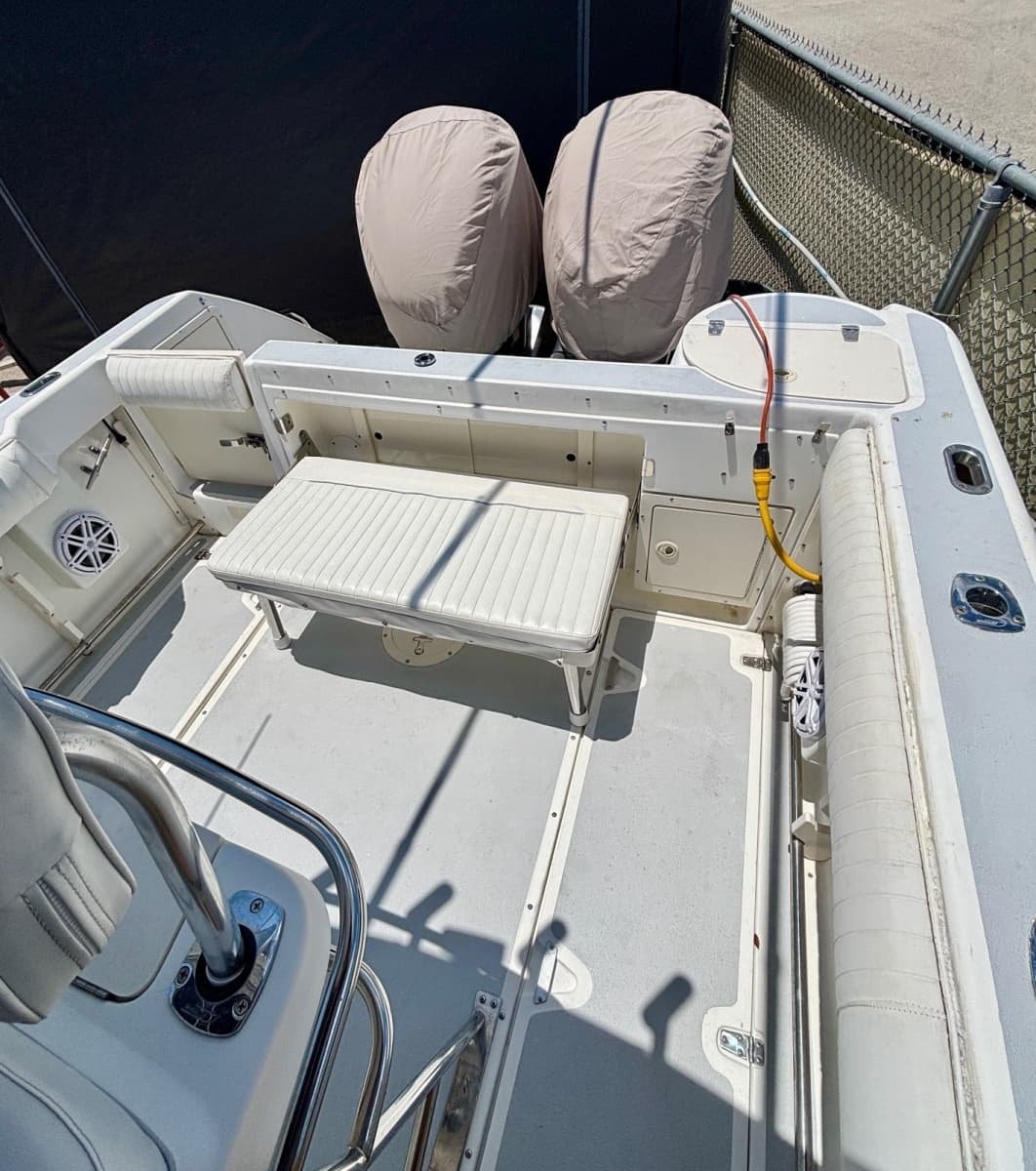 2001 Boston Whaler 26 Outrage - Photo 7