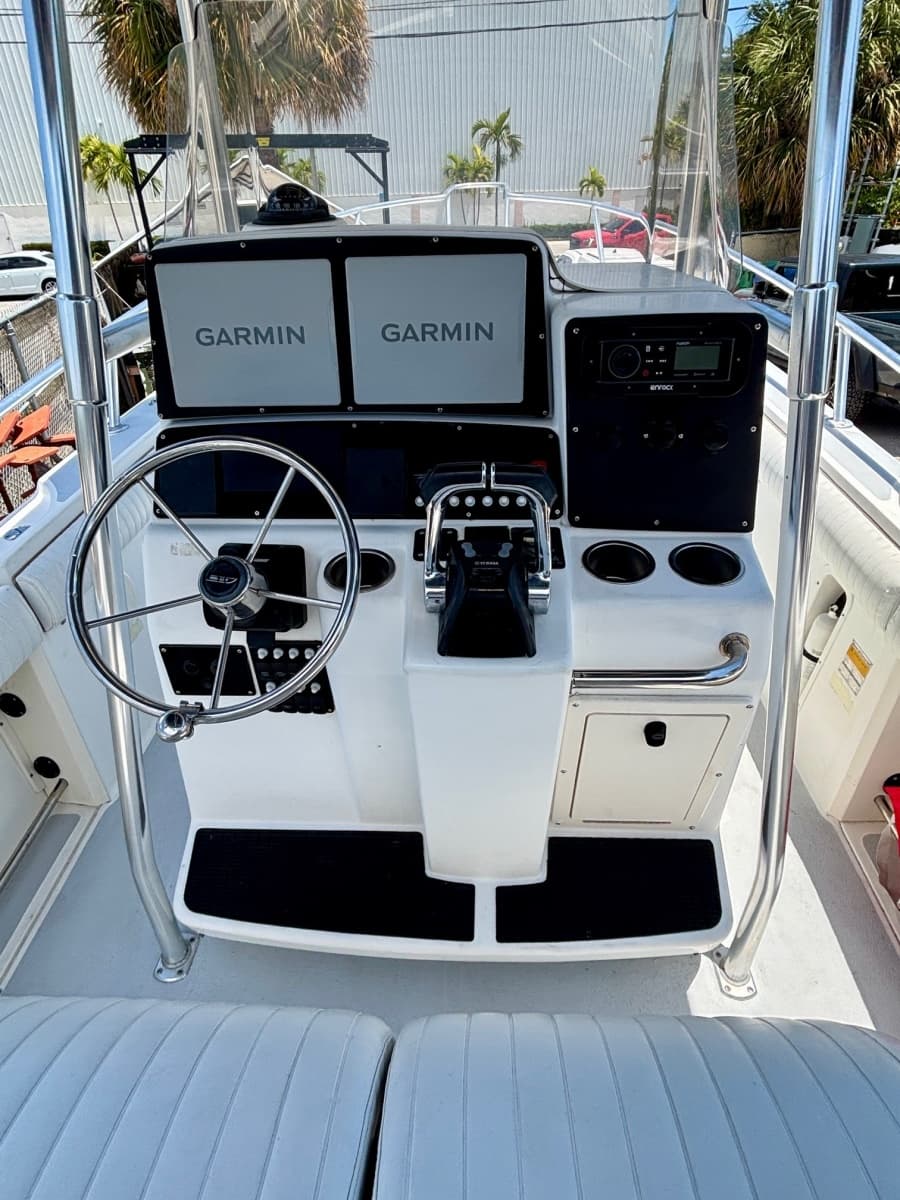 2001 Boston Whaler 26 Outrage - Photo 3