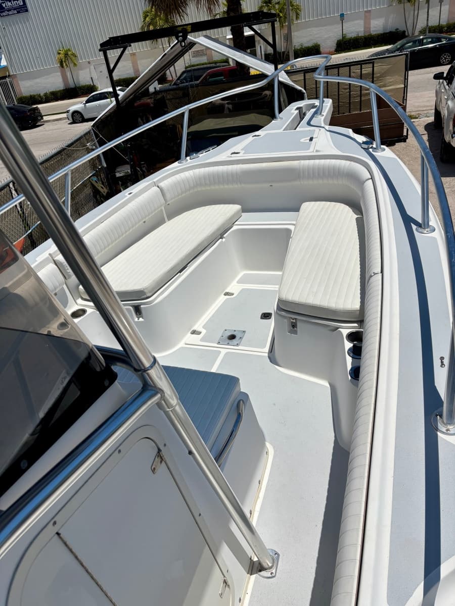 2001 Boston Whaler 26 Outrage - Photo 6