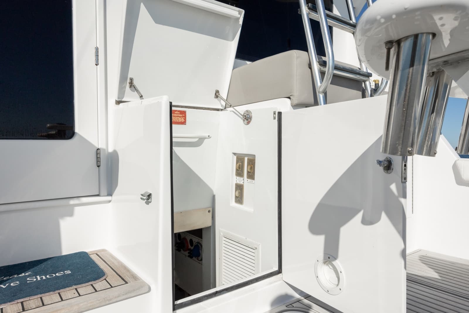 2000 Hatteras 50 Convertible