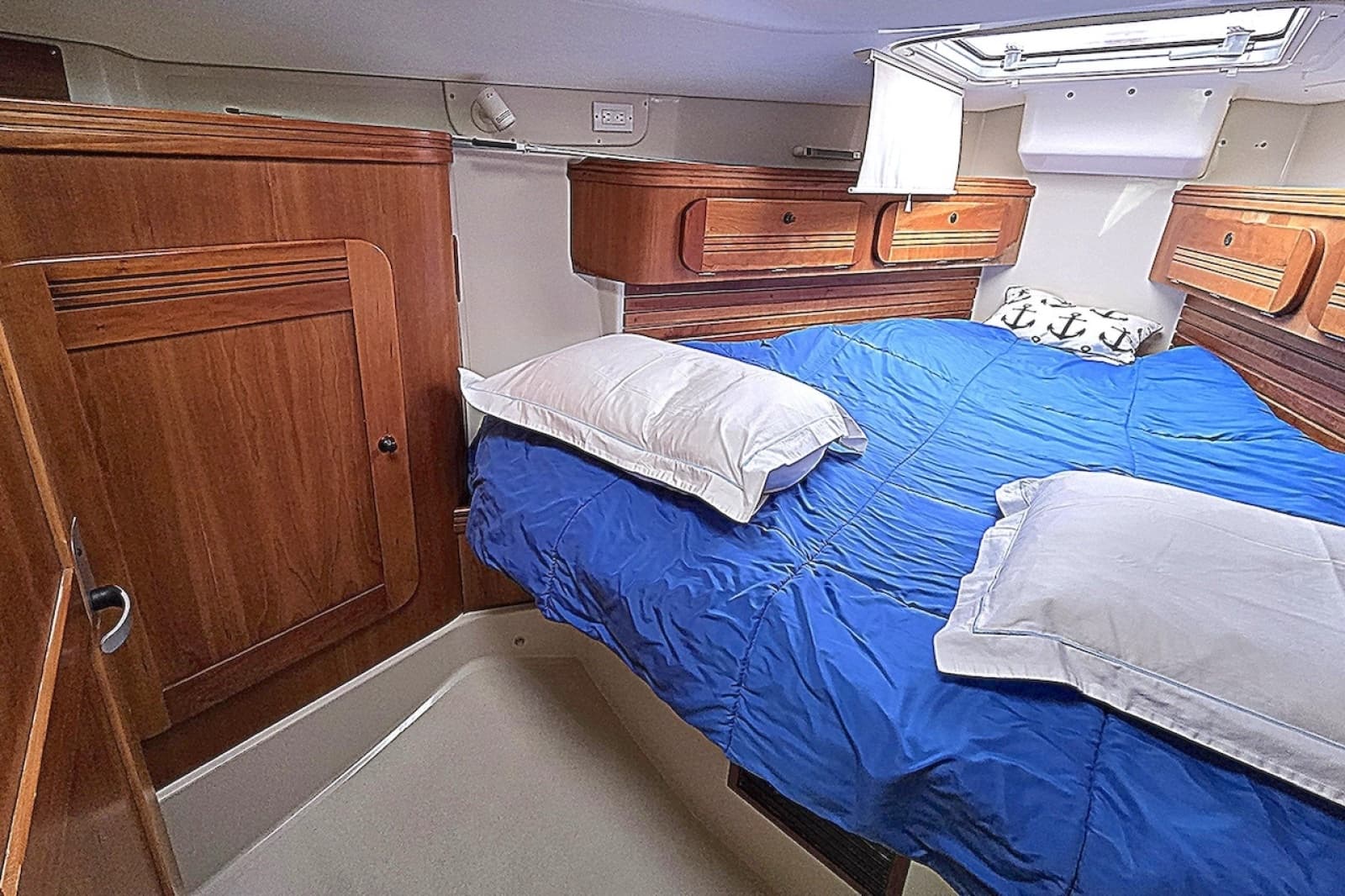 2004 C&C 121 - Photo 11