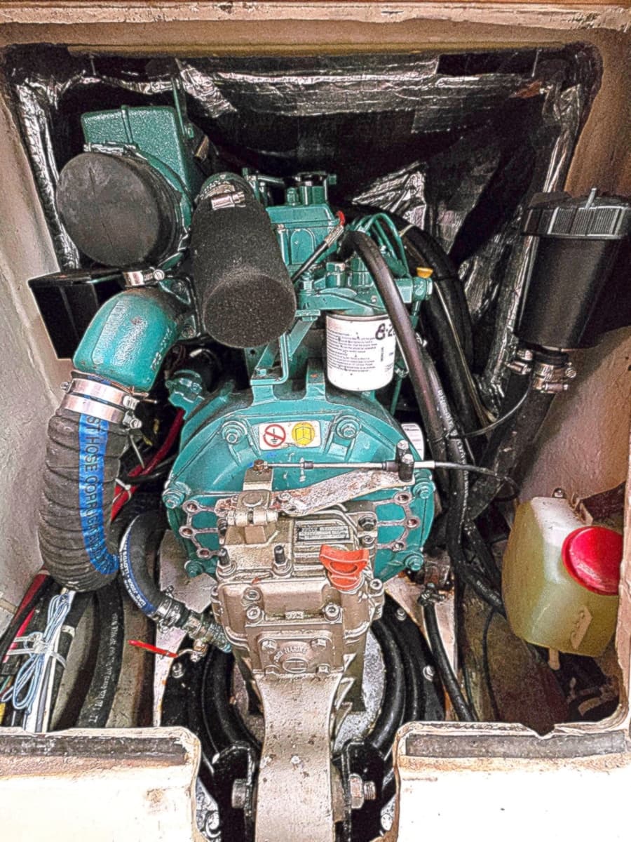 2004 C&C 121 - Photo 15
