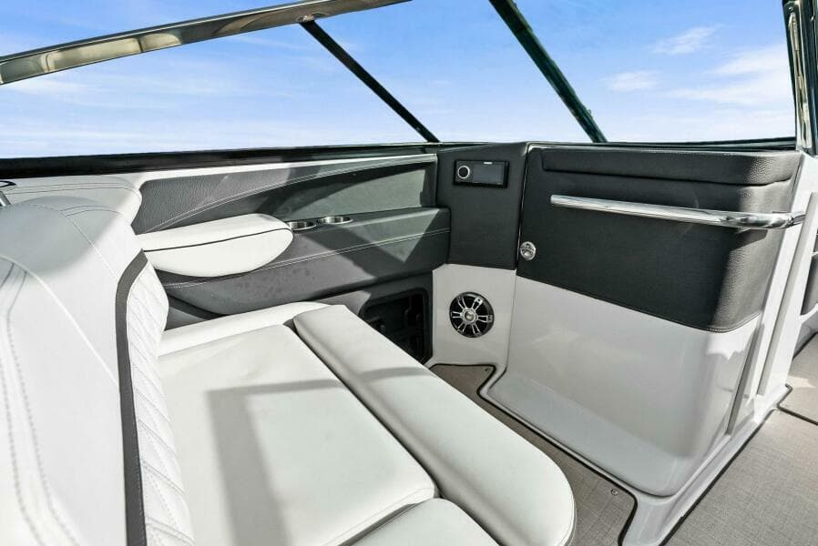 2023 Regal 29 OBX - Photo 19