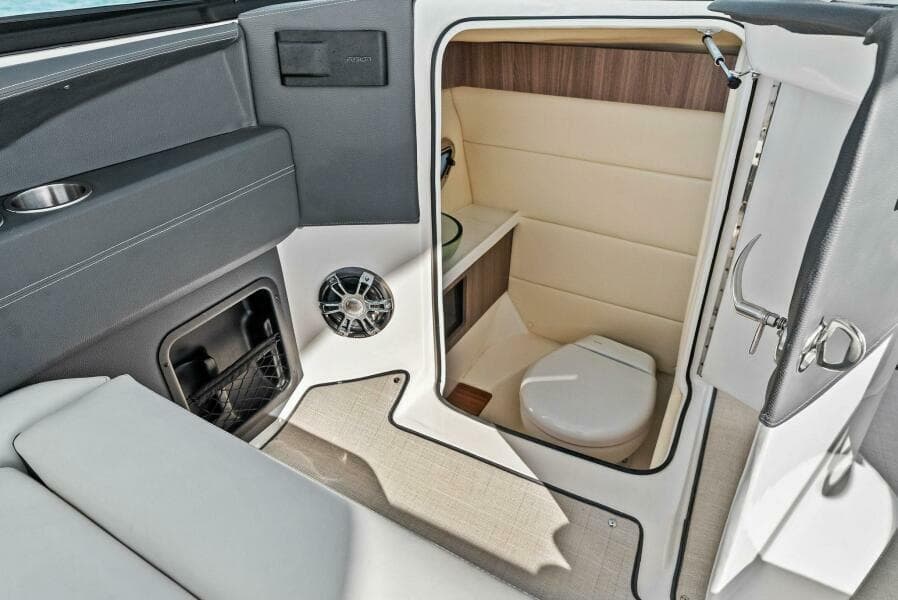 2023 Regal 29 OBX - Photo 23