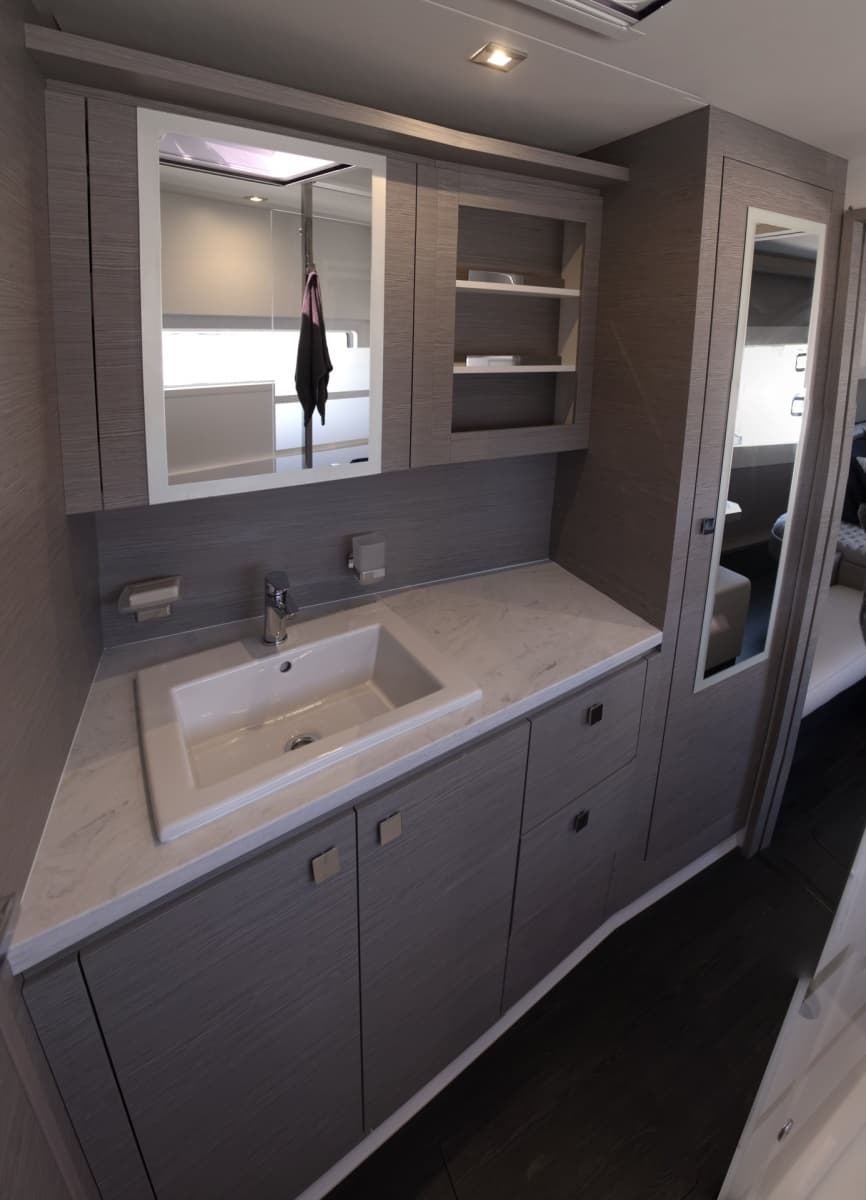 2024 Fountaine Pajot MY 5 - Photo 33
