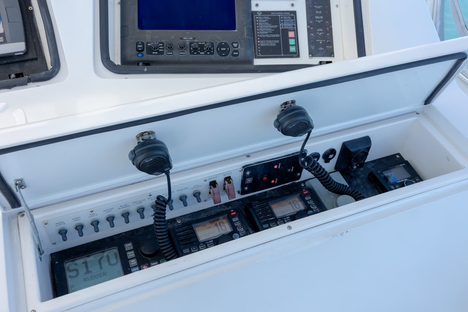 2000 Viking 55 Convertible