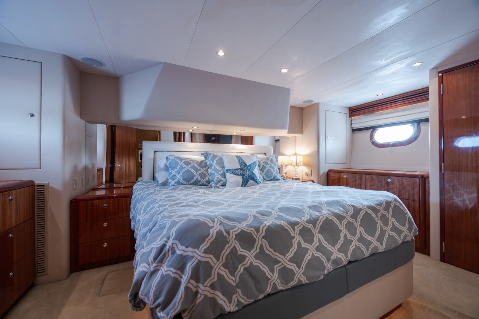 2008 Hatteras Motor Yacht - Photo 48