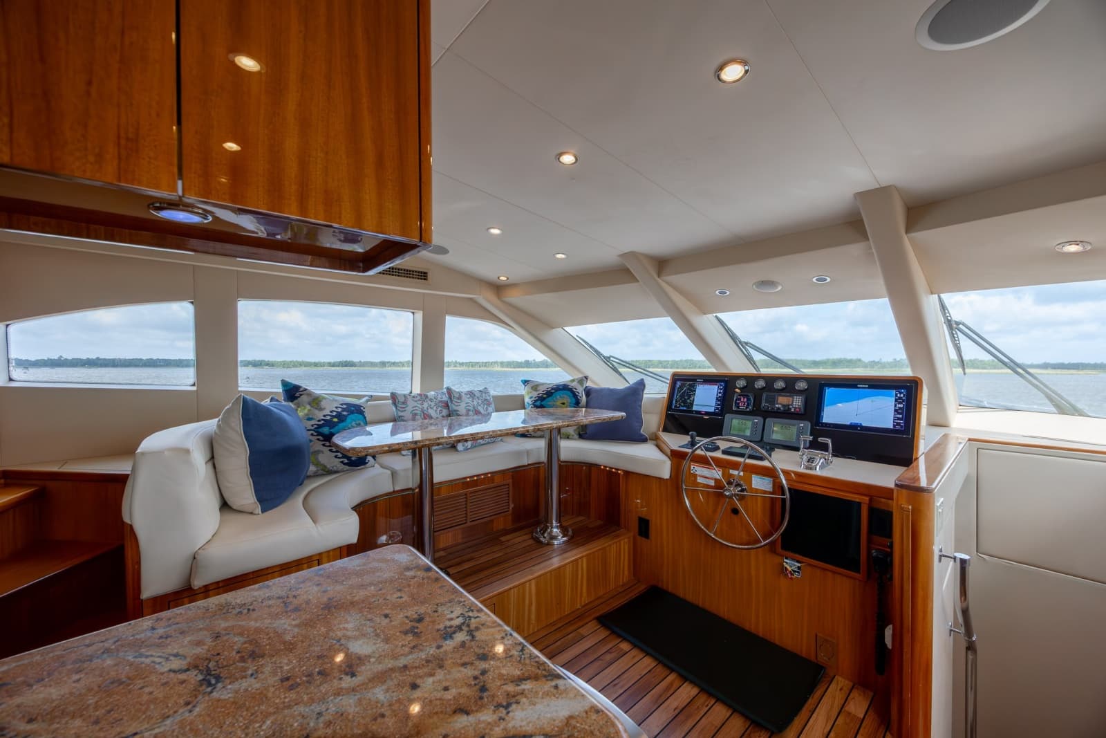 2008 Hatteras Motor Yacht - Photo 86
