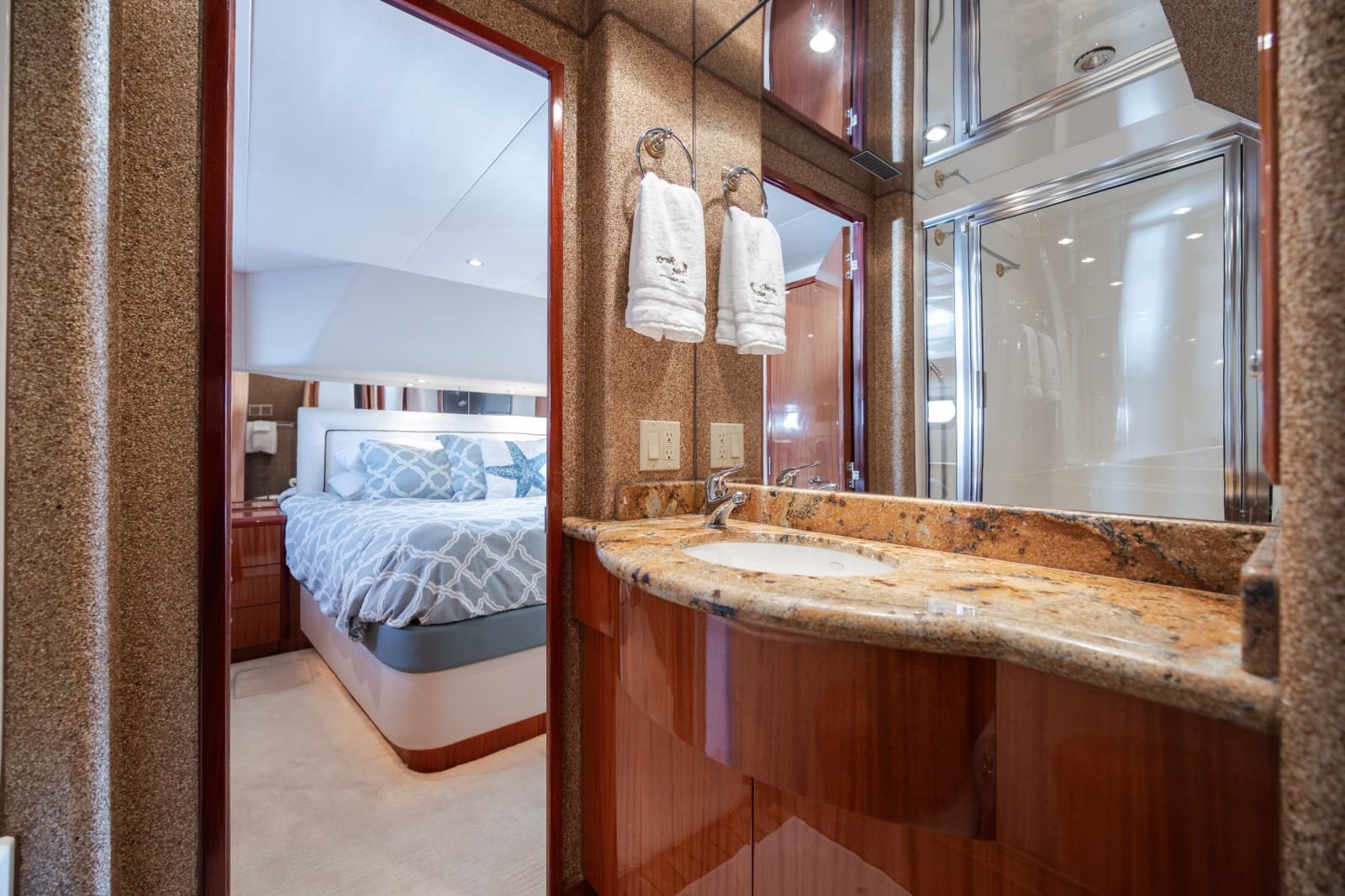 2008 Hatteras Motor Yacht - Photo 57