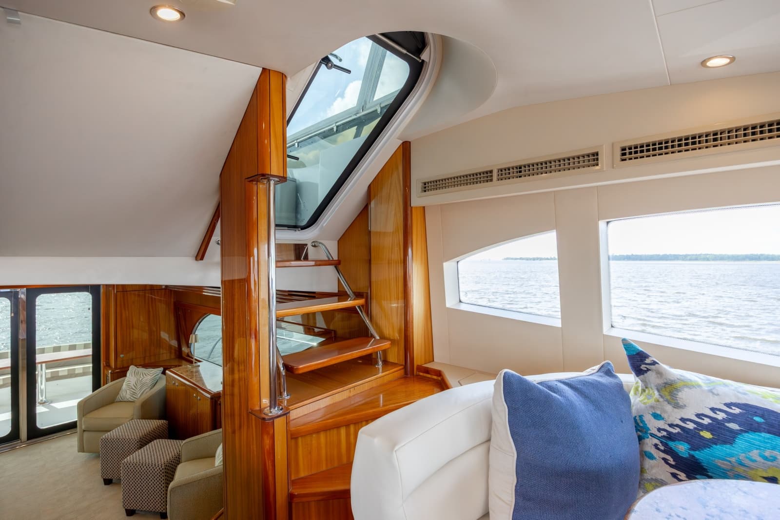 2008 Hatteras Motor Yacht - Photo 96