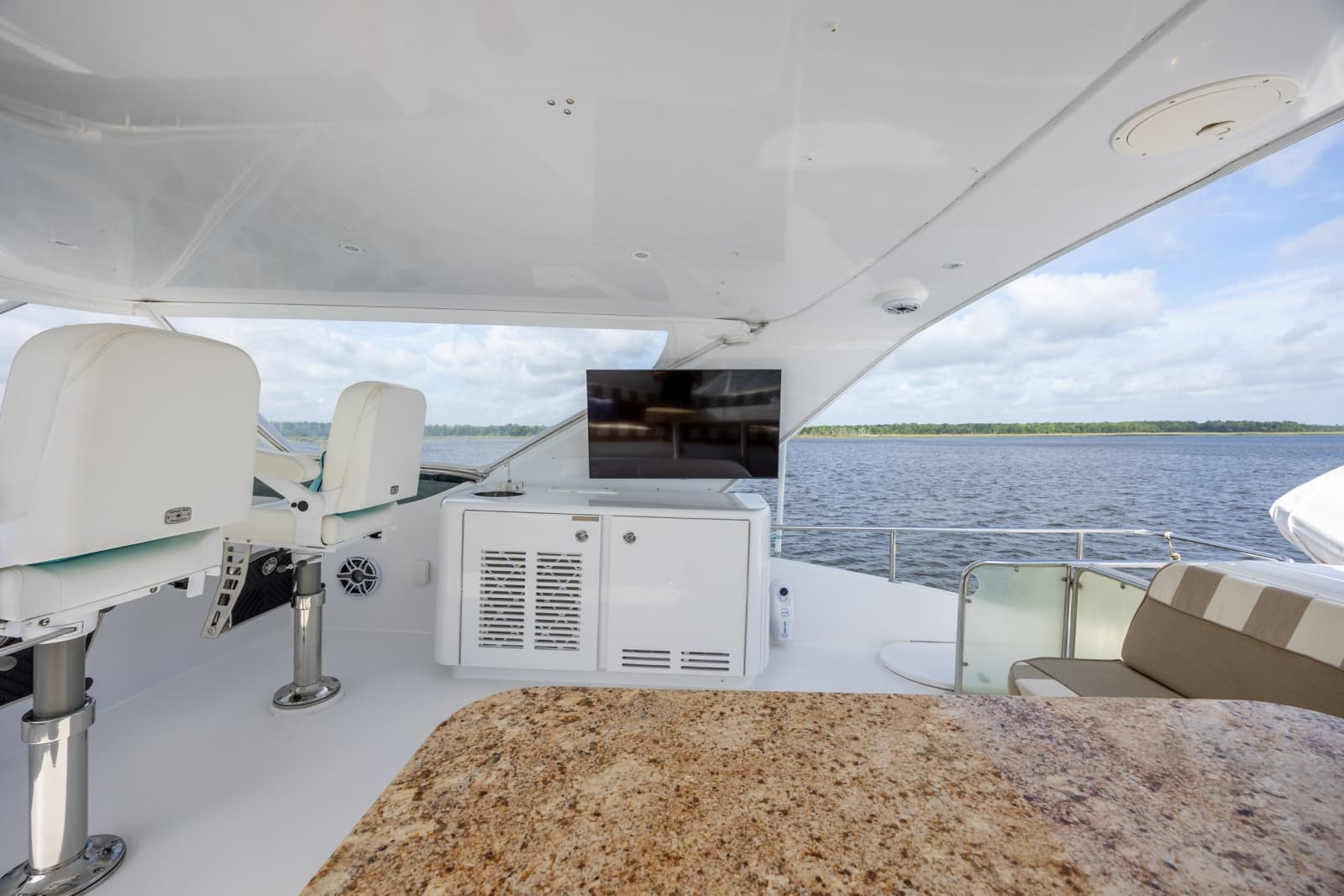 2008 Hatteras Motor Yacht - Photo 111