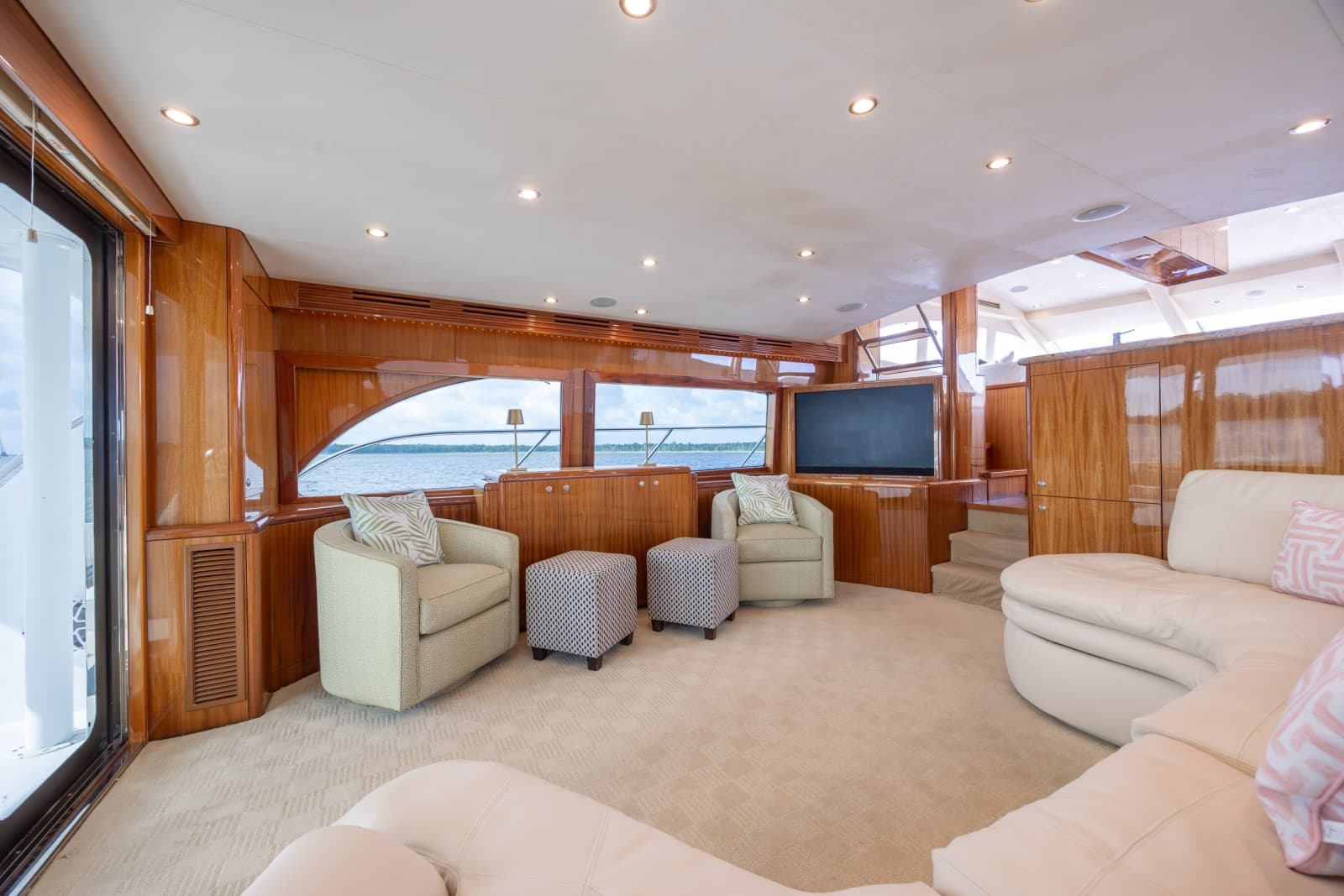 2008 Hatteras Motor Yacht - Photo 81
