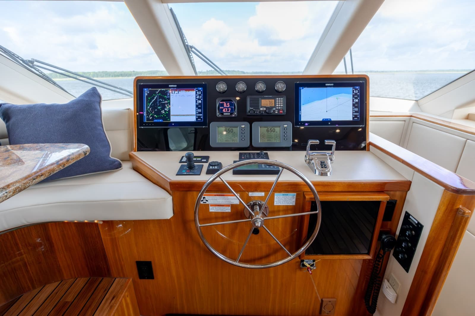 2008 Hatteras Motor Yacht - Photo 88