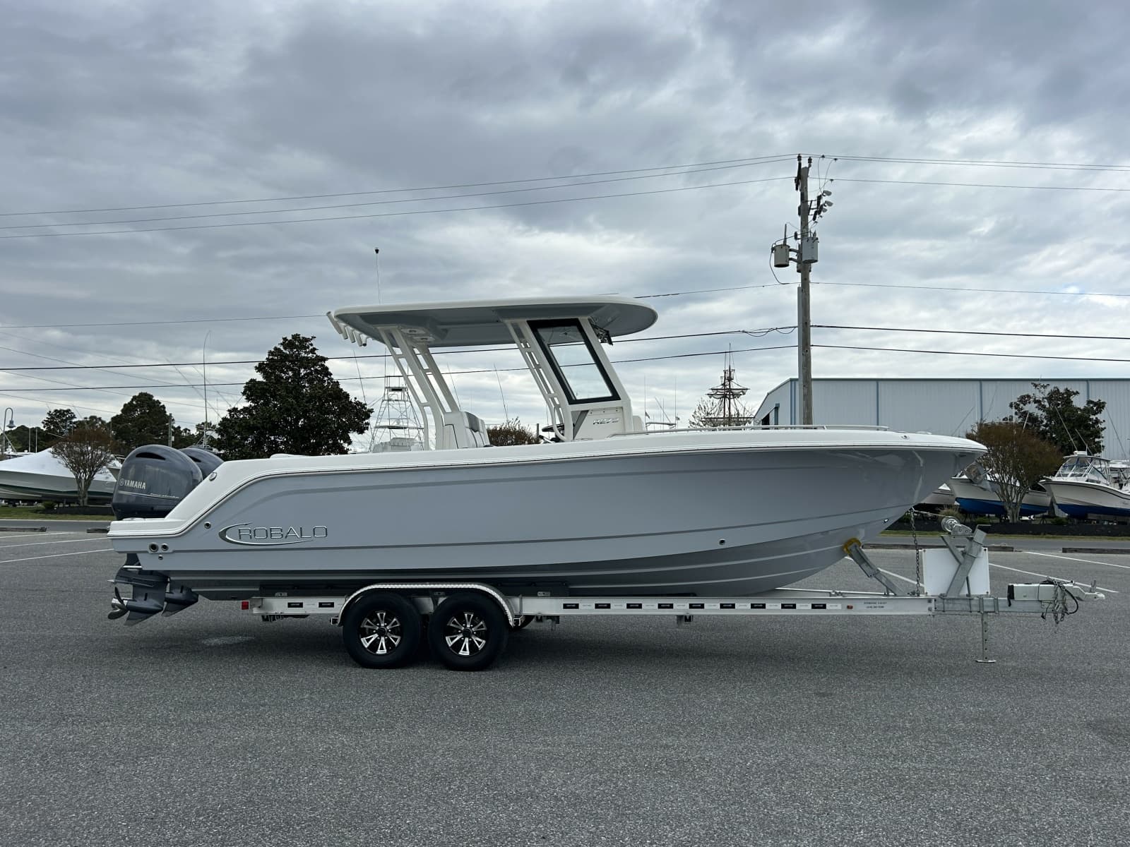 2021 Robalo 273