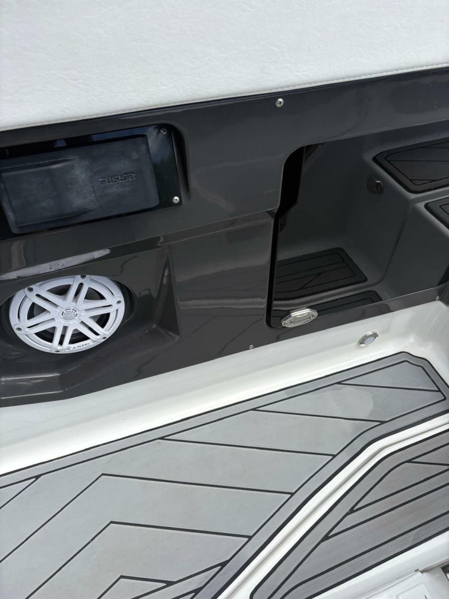 2023 Monterey 255 Super Sport