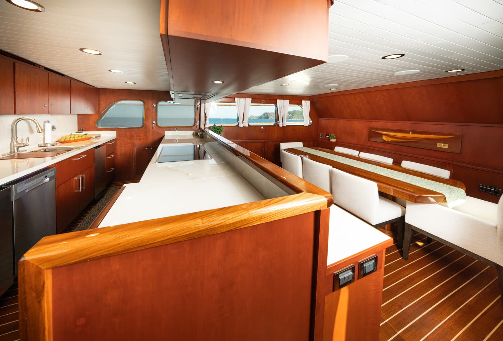 1971 Feadship  - Photo 51