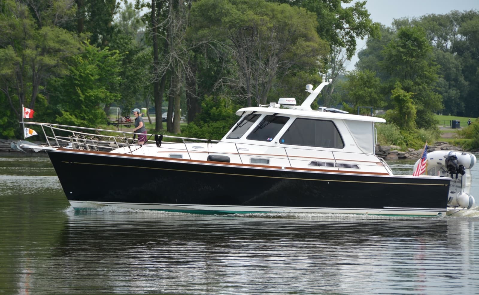 2005 Sabre 42 Express - Photo 1