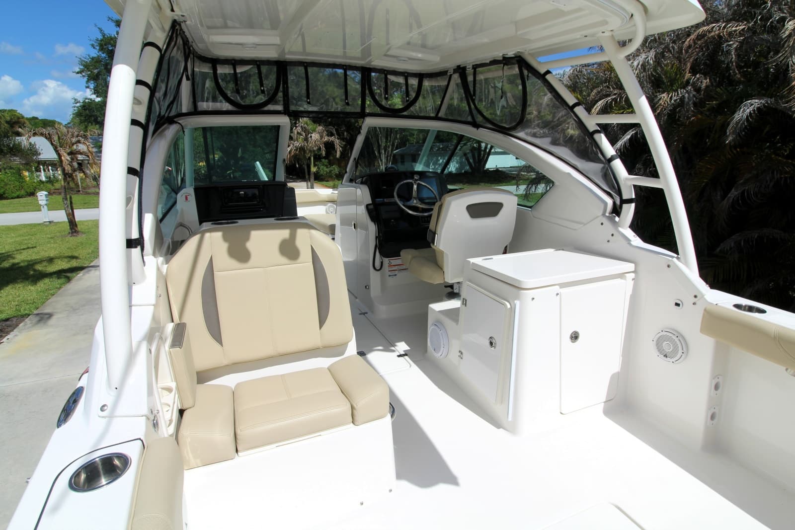 2019 Pursuit DC 266 - Photo 8