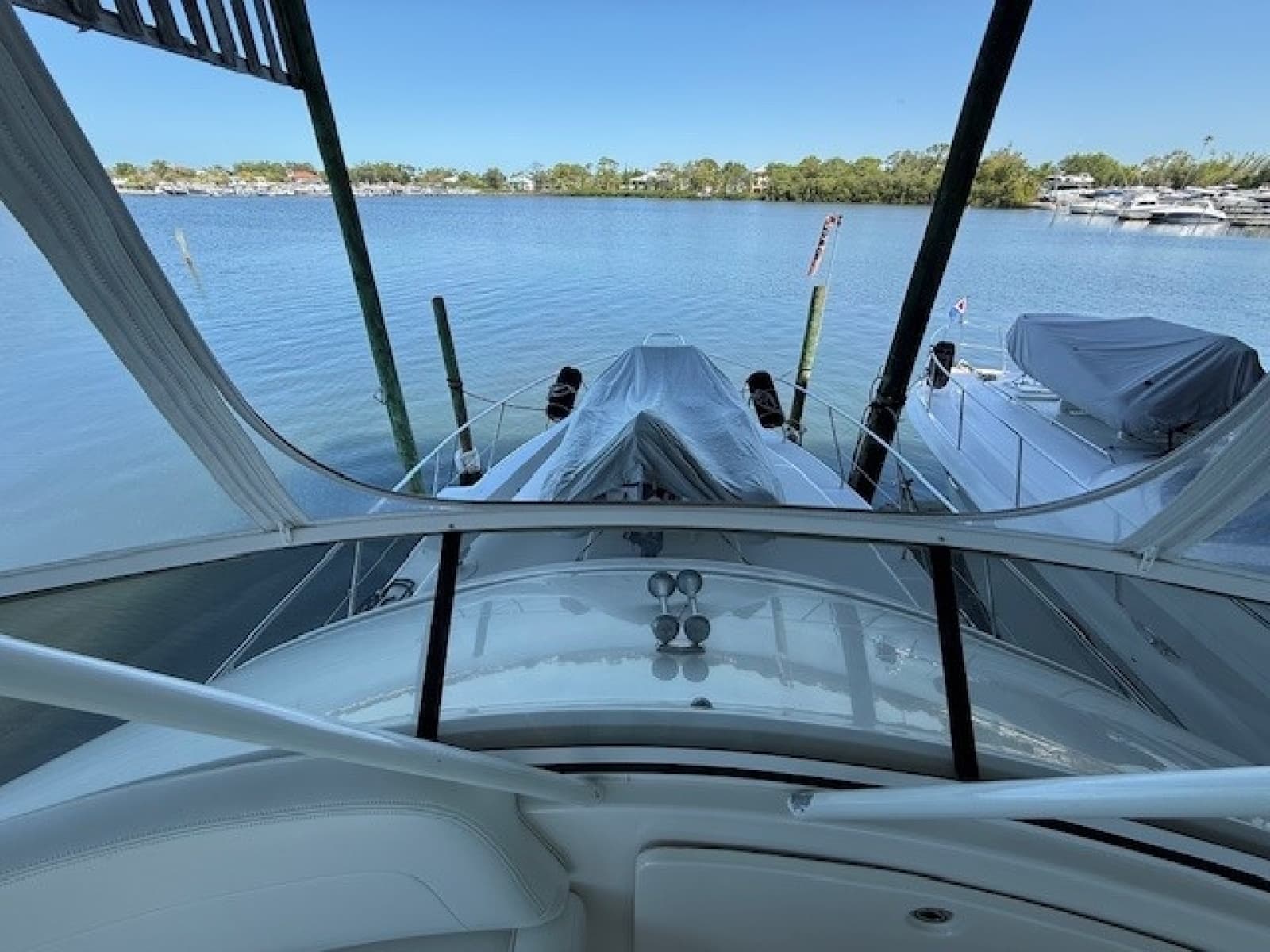 2001 Silverton 42 Convertible