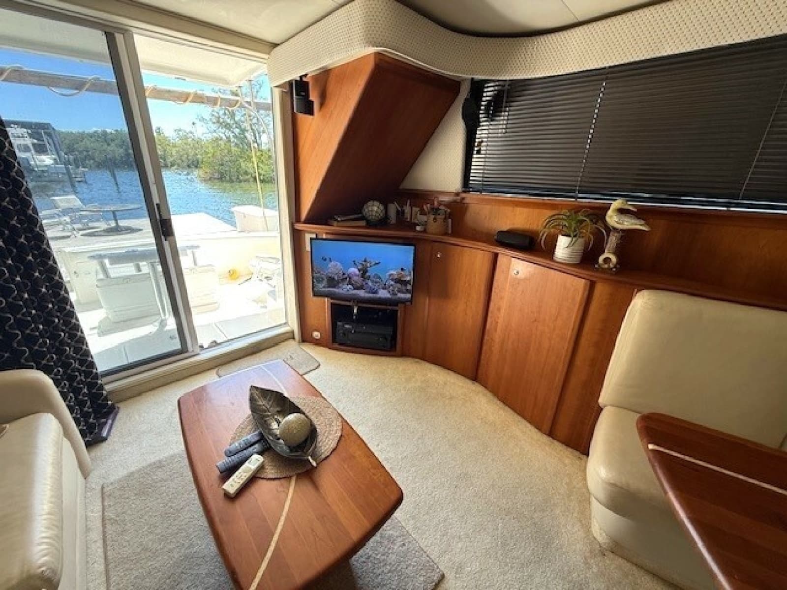 2001 Silverton 42 Convertible