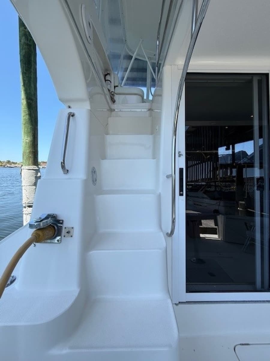 2001 Silverton 42 Convertible