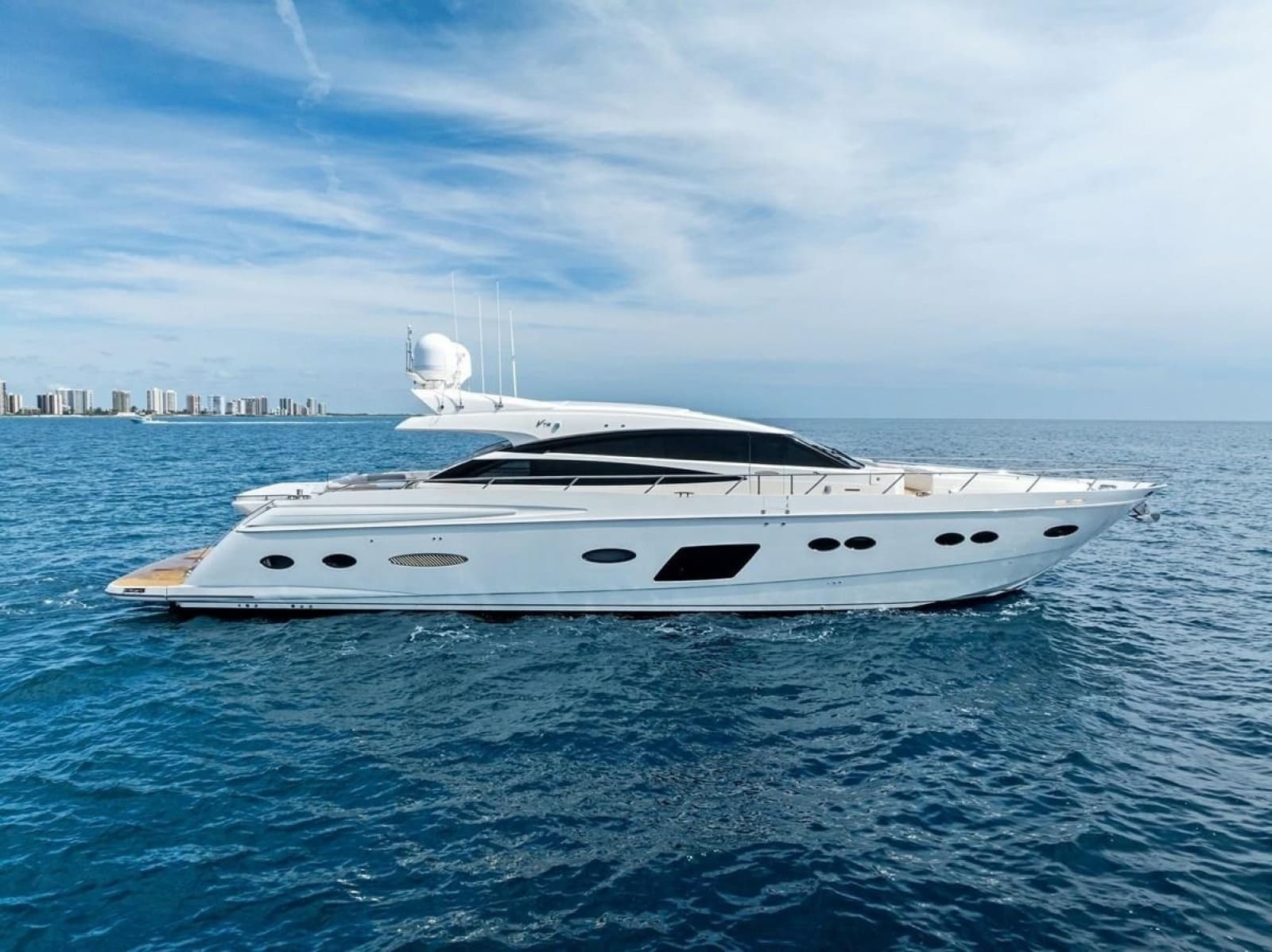 2013 Princess 78 - Photo 3