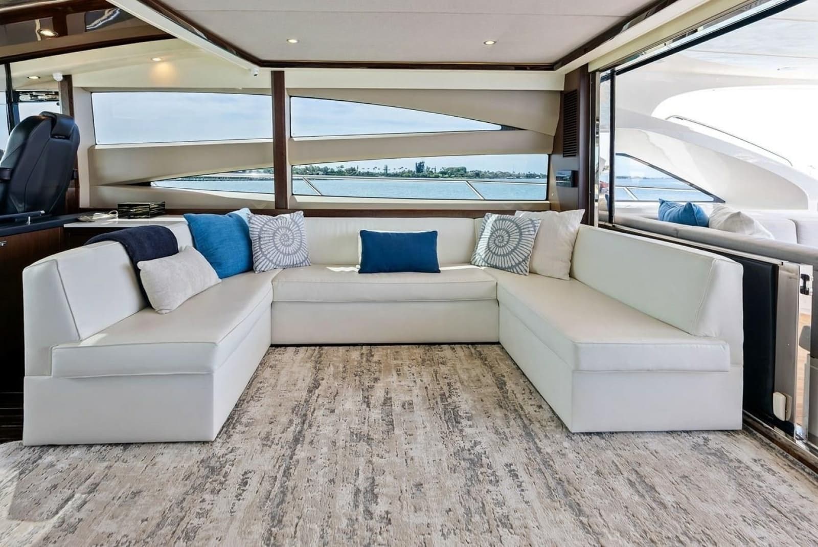 2013 Princess 78 - Photo 38