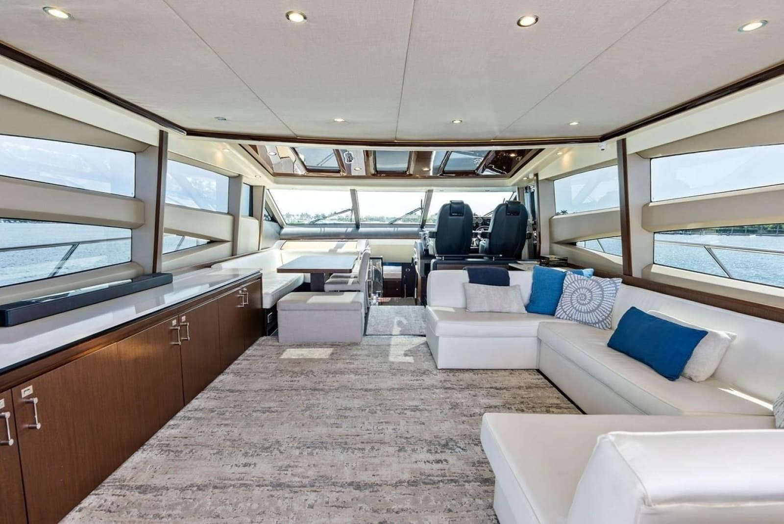 2013 Princess 78 - Photo 32
