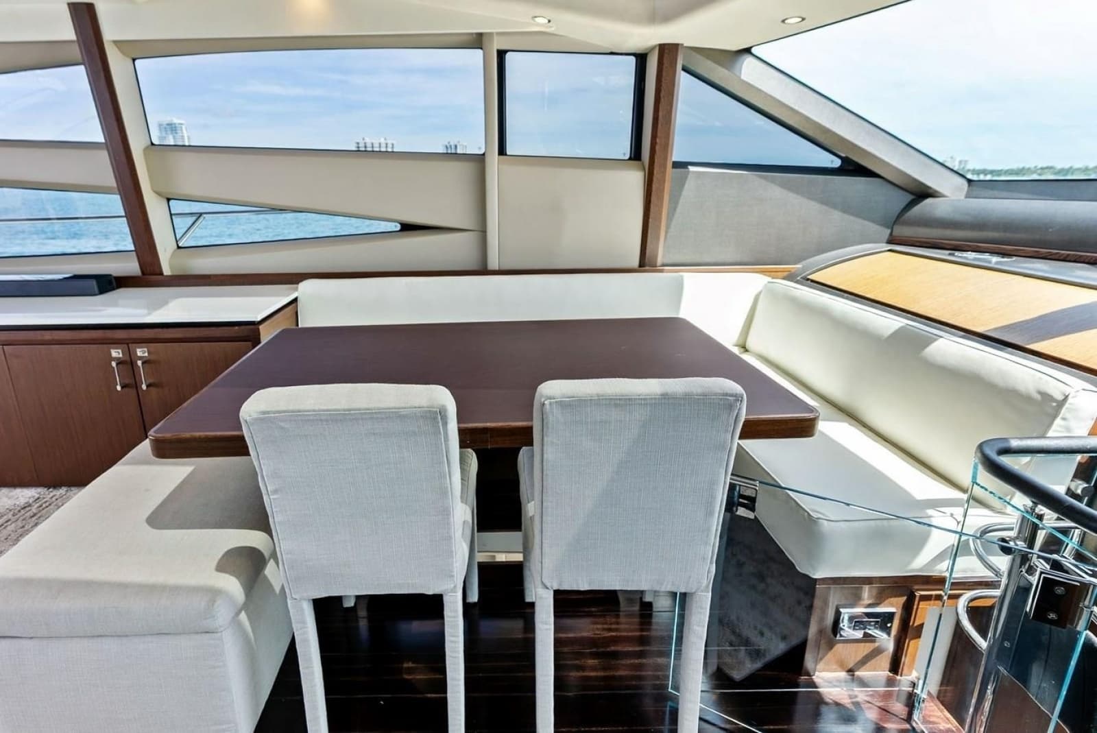 2013 Princess 78 - Photo 31