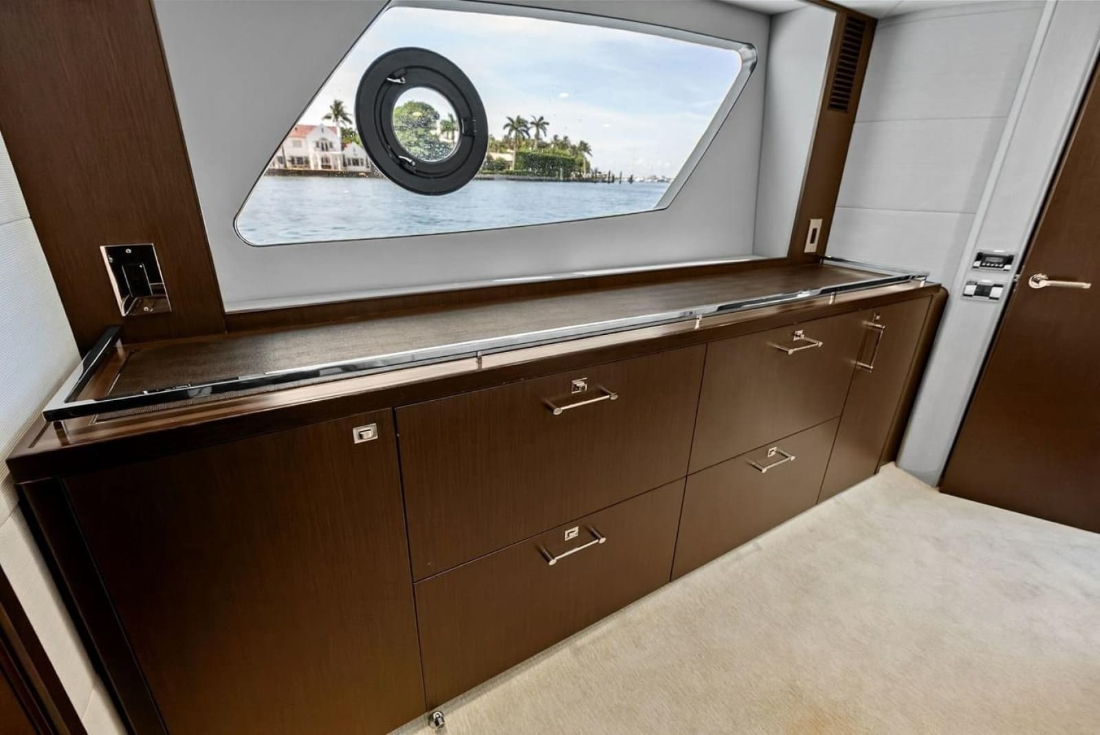 2013 Princess 78 - Photo 49