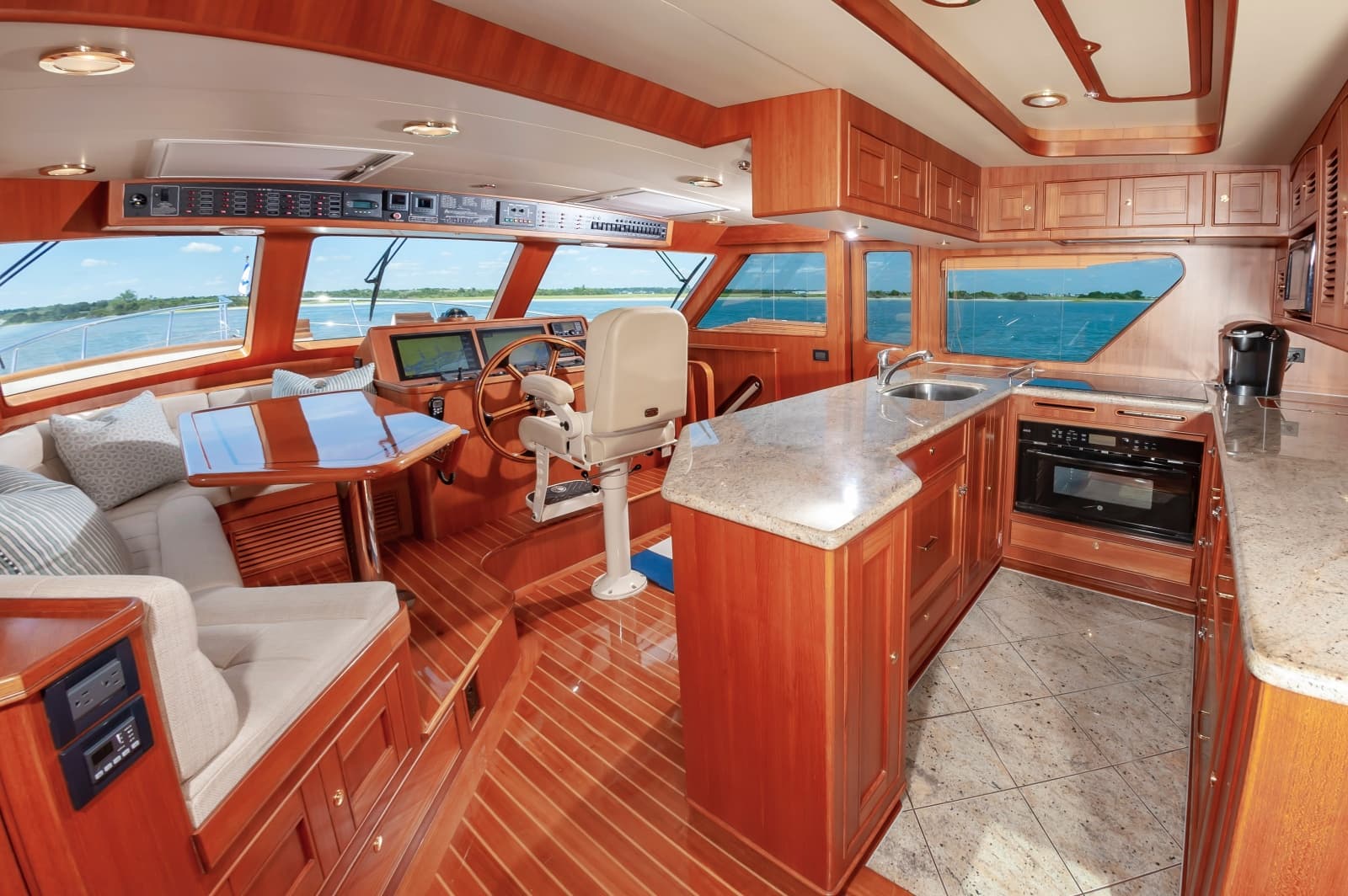 2015 Marlow Explorer 58E - Photo 14