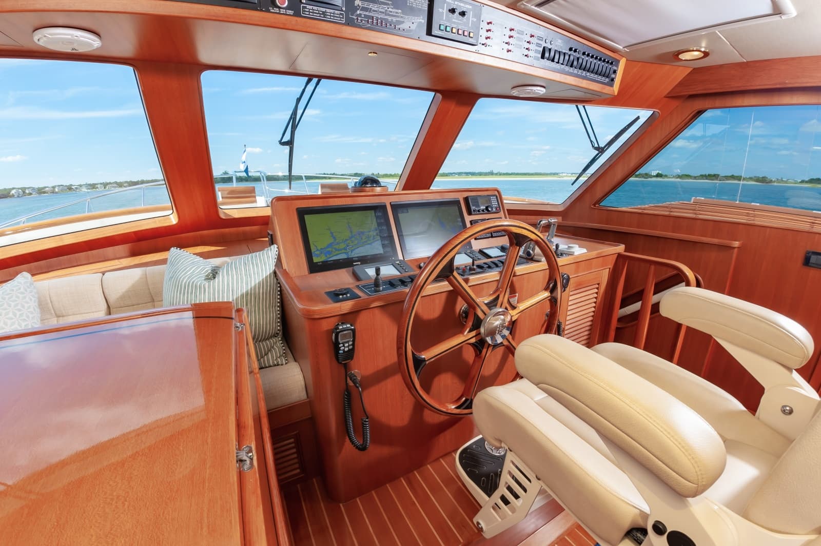 2015 Marlow Explorer 58E - Photo 15