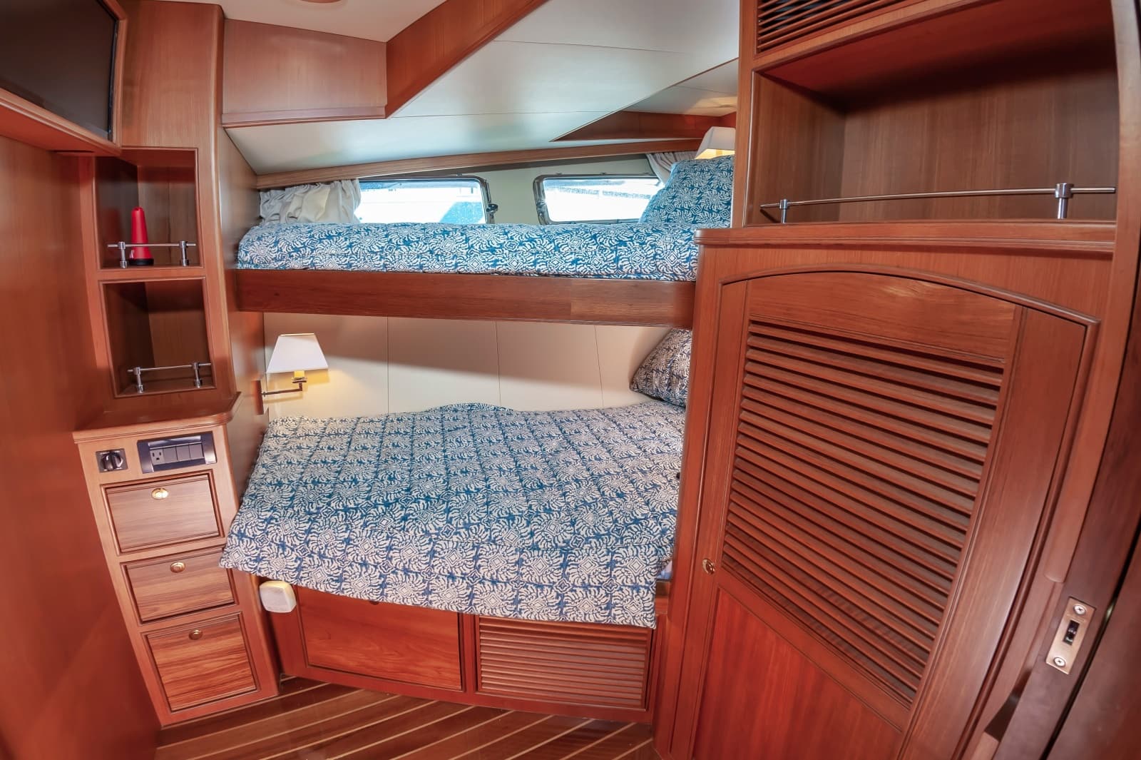 2015 Marlow Explorer 58E - Photo 25