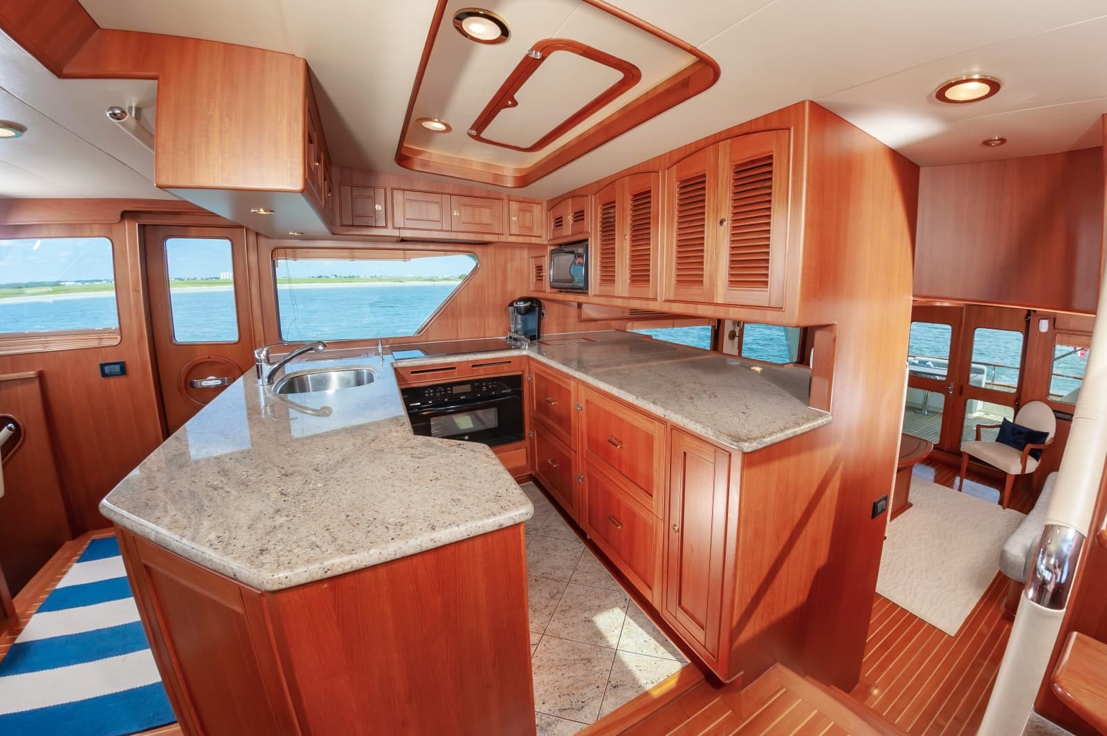 2015 Marlow Explorer 58E - Photo 16
