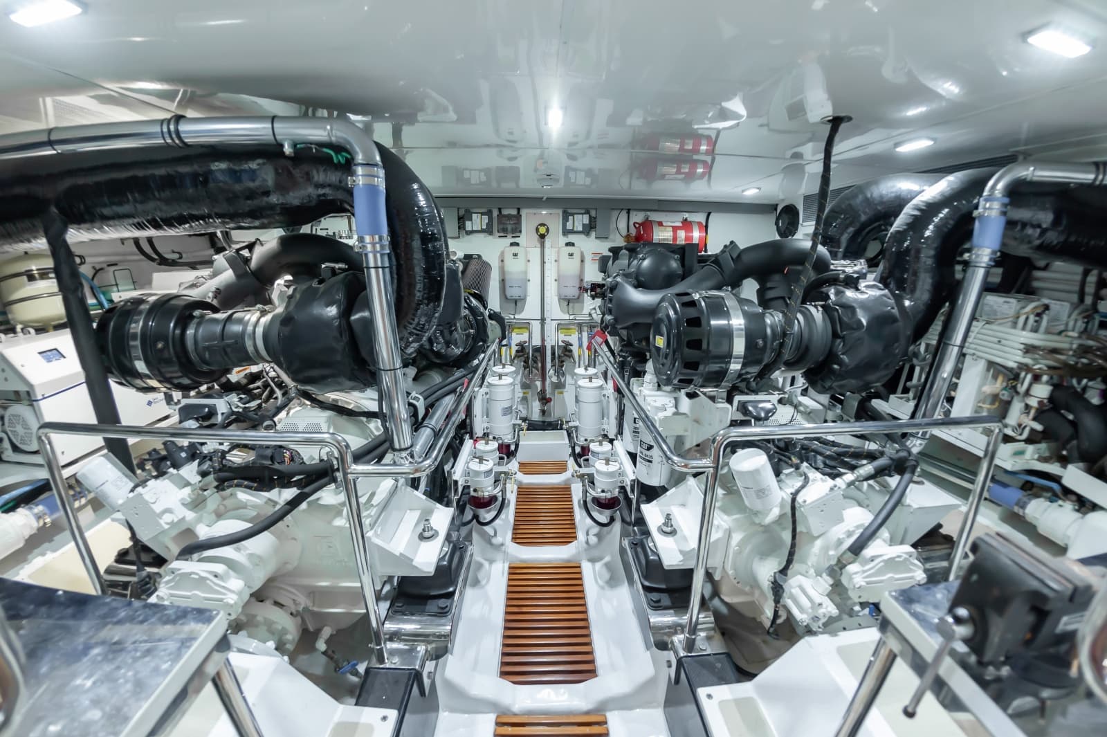 2015 Marlow Explorer 58E - Photo 38