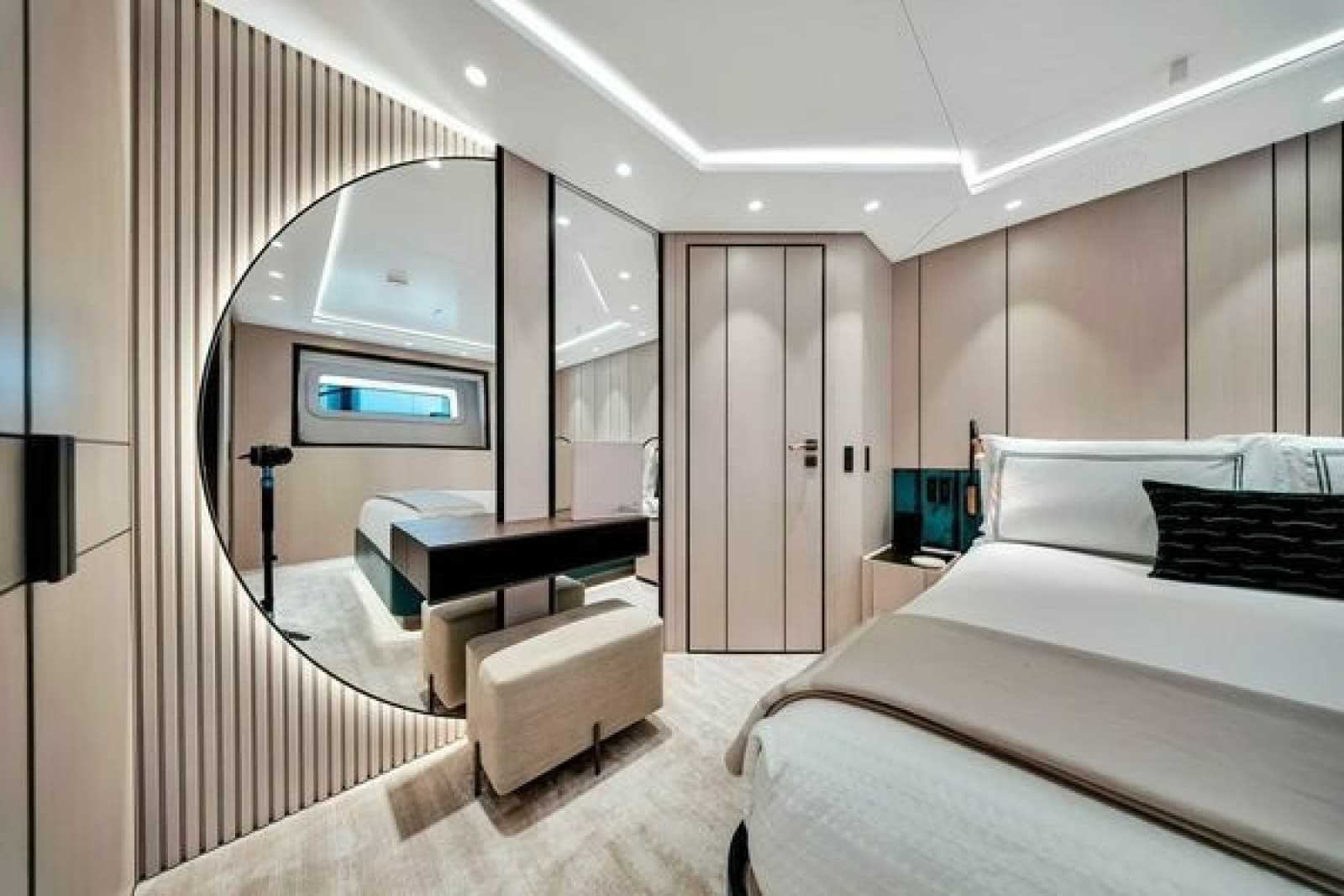 2024 Baglietto DOM 133 Tri-Deck Motoryacht