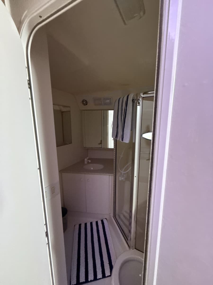 1999 Silverton 422 - Photo 120