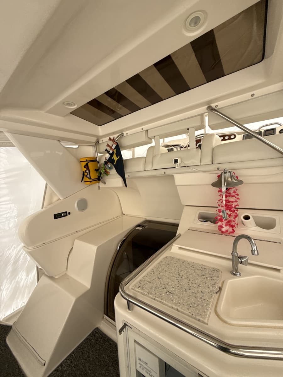 1999 Silverton 422 - Photo 148